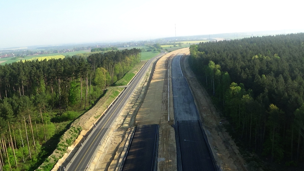 Z wizytą na budowie drogi ekspresowej. S3 rośnie w oczach
