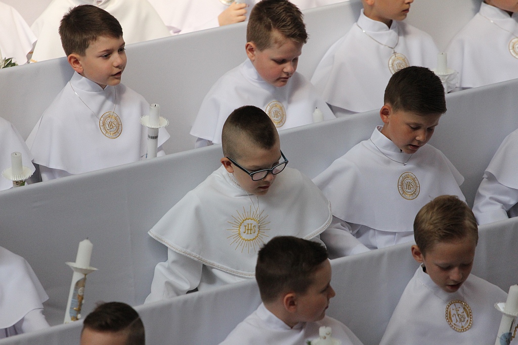 Pierwsza Komunia święta w kościele Matki Bożej Królowej Polski