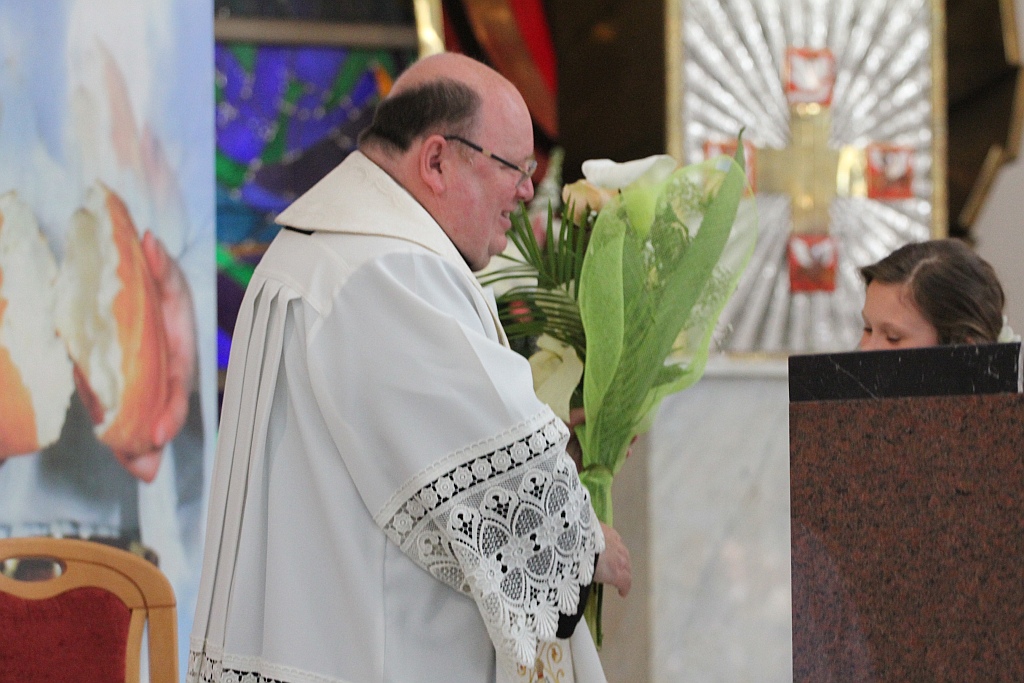 Pierwsza Komunia święta w kościele Matki Bożej Królowej Polski