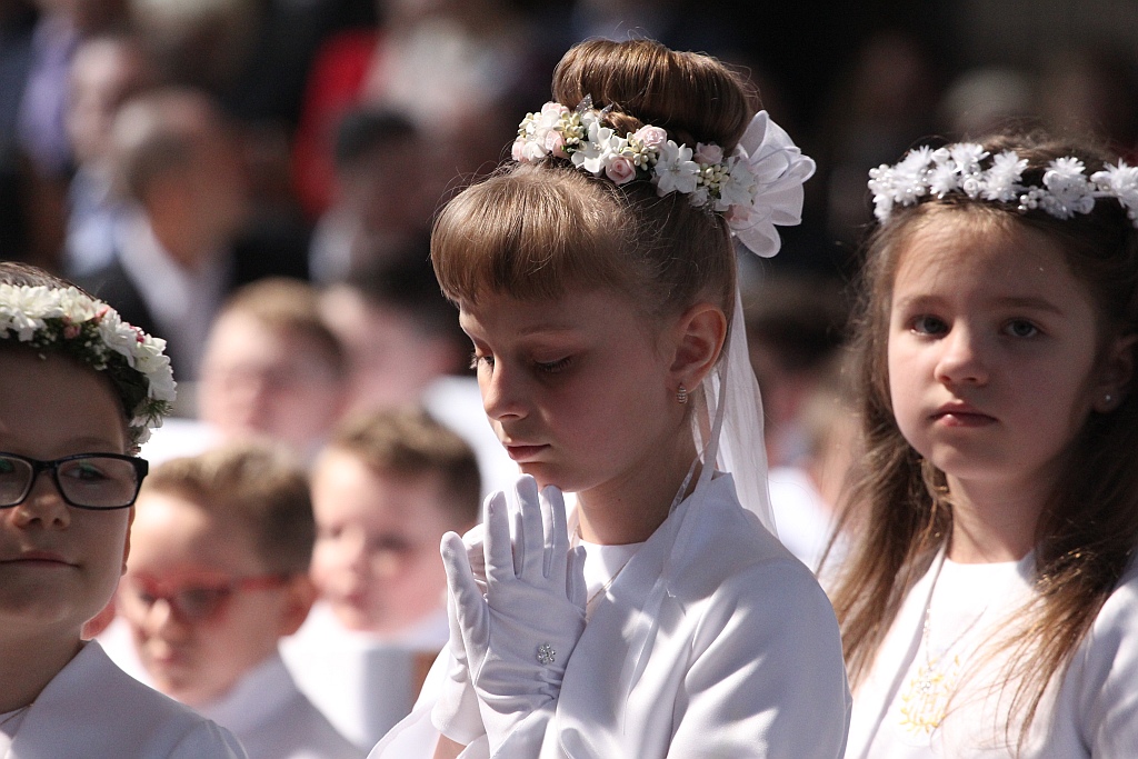 Pierwsza Komunia święta w kościele Matki Bożej Królowej Polski