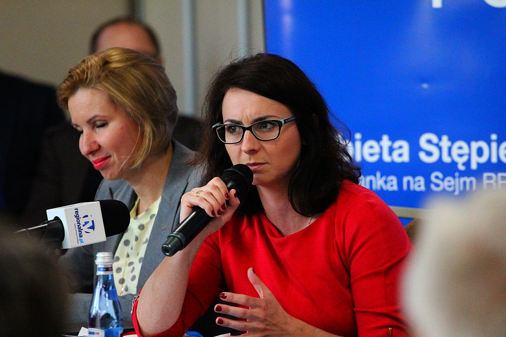 Posłanka Gasiuk-Pihowicz spotkała się z legniczanami