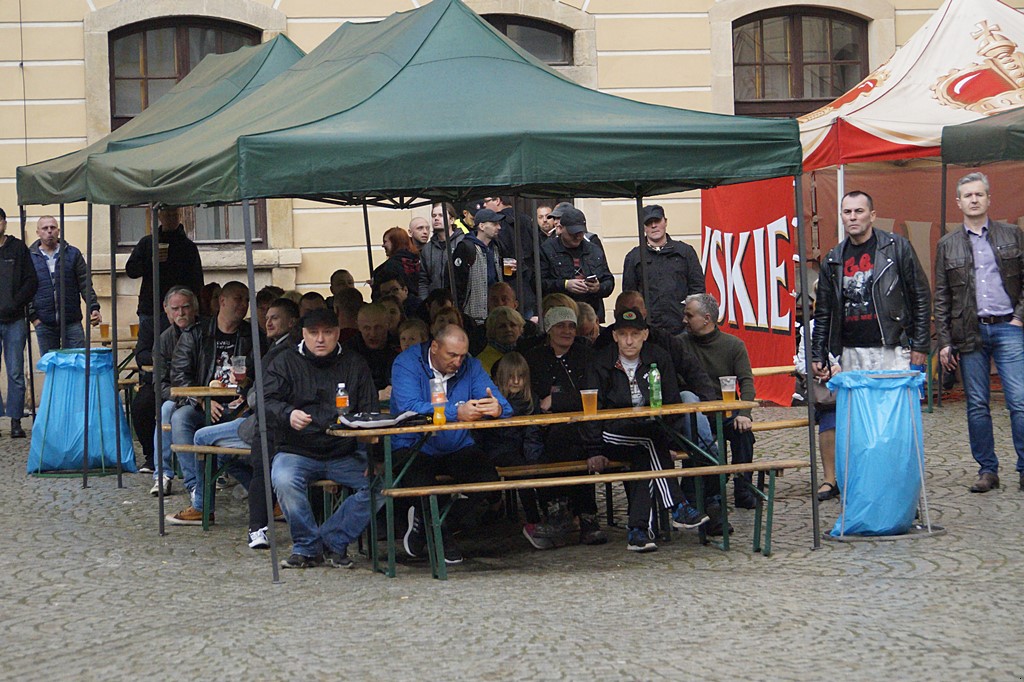 Koncert „Muzyka Wyklęta” na dziedzińcu Akademii Rycerskiej