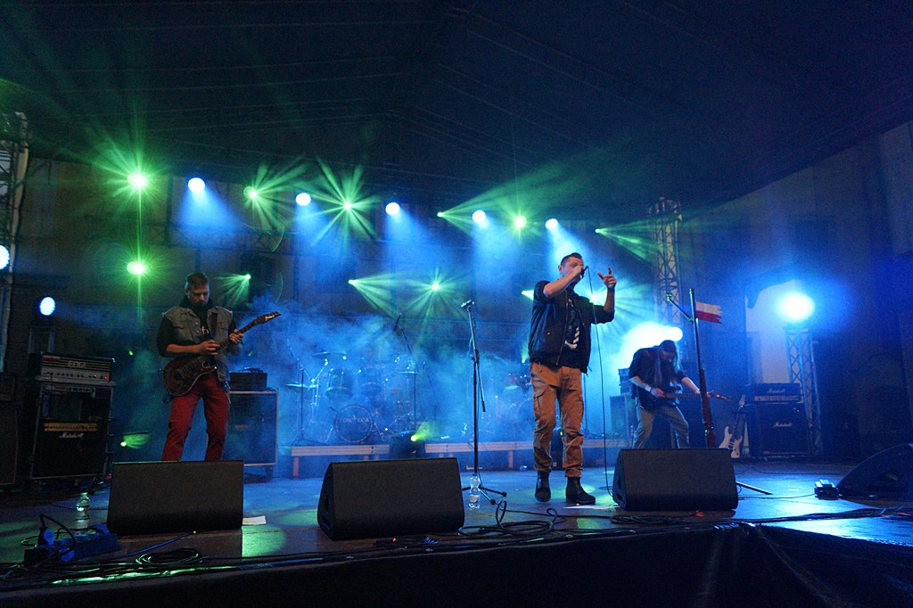 Koncert „Muzyka Wyklęta” na dziedzińcu Akademii Rycerskiej
