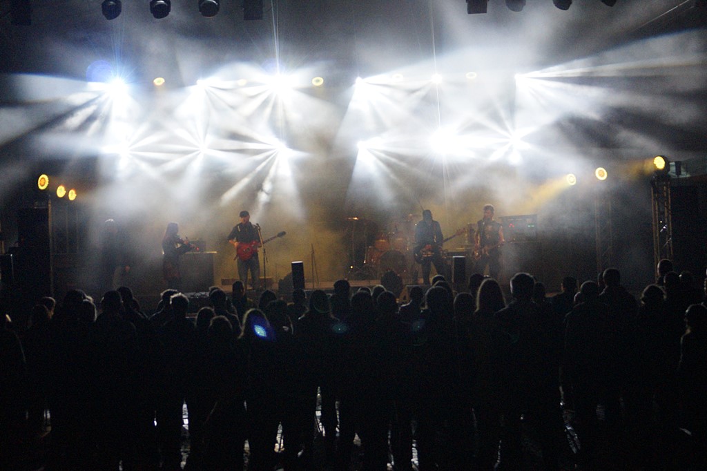 Koncert „Muzyka Wyklęta” na dziedzińcu Akademii Rycerskiej