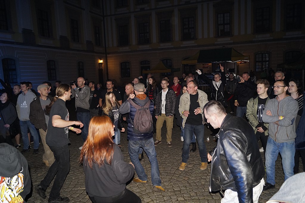 Koncert „Muzyka Wyklęta” na dziedzińcu Akademii Rycerskiej