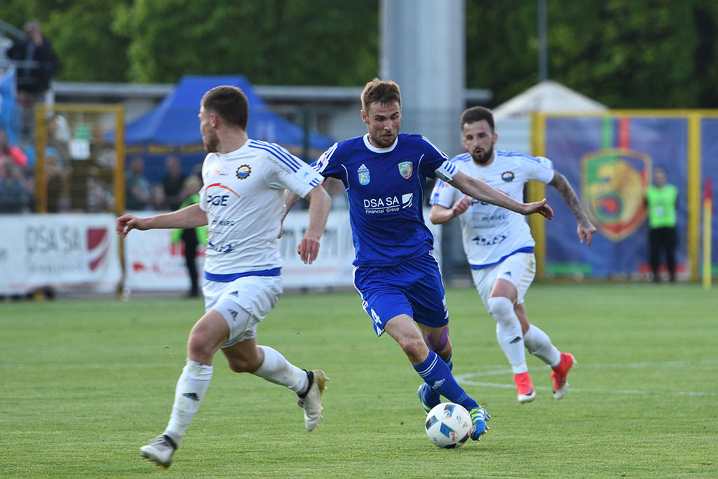 Bardzo bolesna porażka piłkarzy Miedzi Legnica ze Stalą Mielec