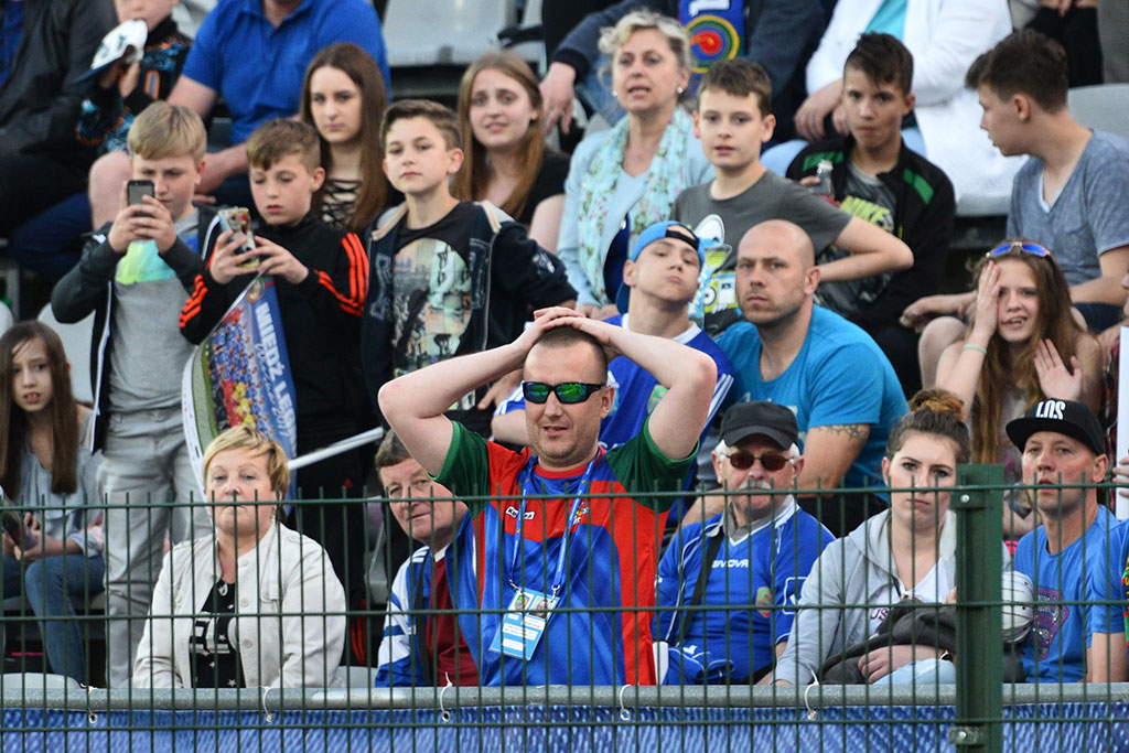 Bardzo bolesna porażka piłkarzy Miedzi Legnica ze Stalą Mielec