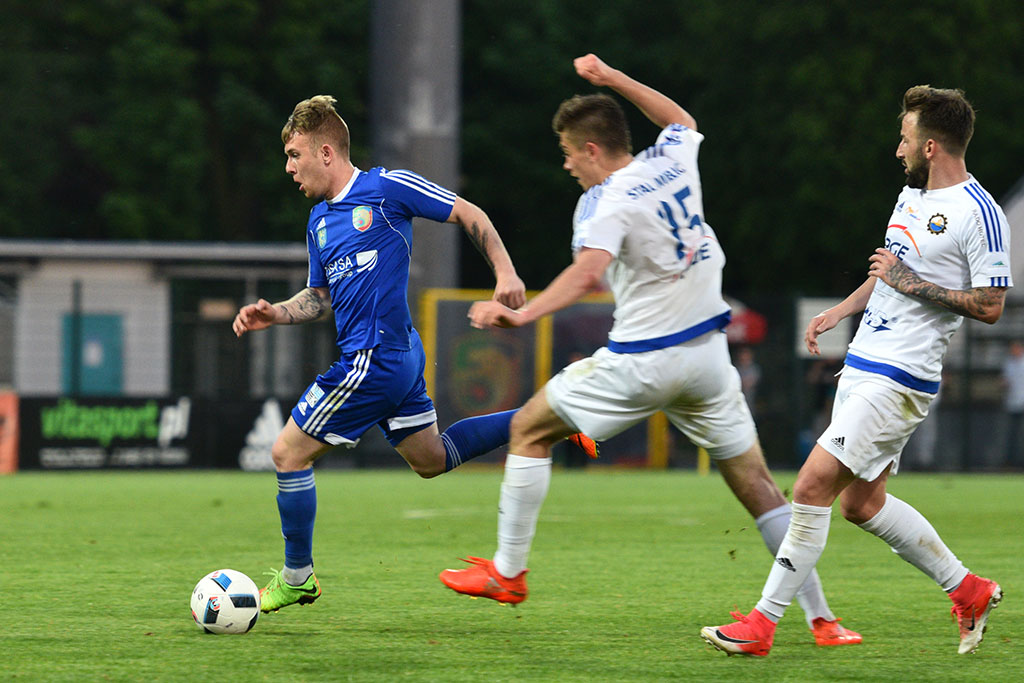 Bardzo bolesna porażka piłkarzy Miedzi Legnica ze Stalą Mielec