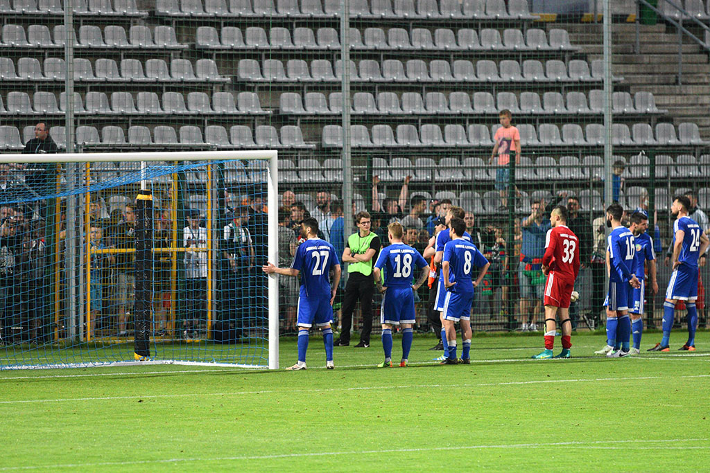Bardzo bolesna porażka piłkarzy Miedzi Legnica ze Stalą Mielec