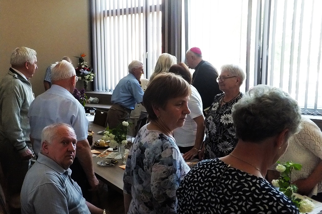 Biskup Kiernikowski spotkał się z legnickimi Sybirakami