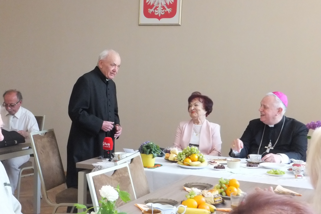 Biskup Kiernikowski spotkał się z legnickimi Sybirakami
