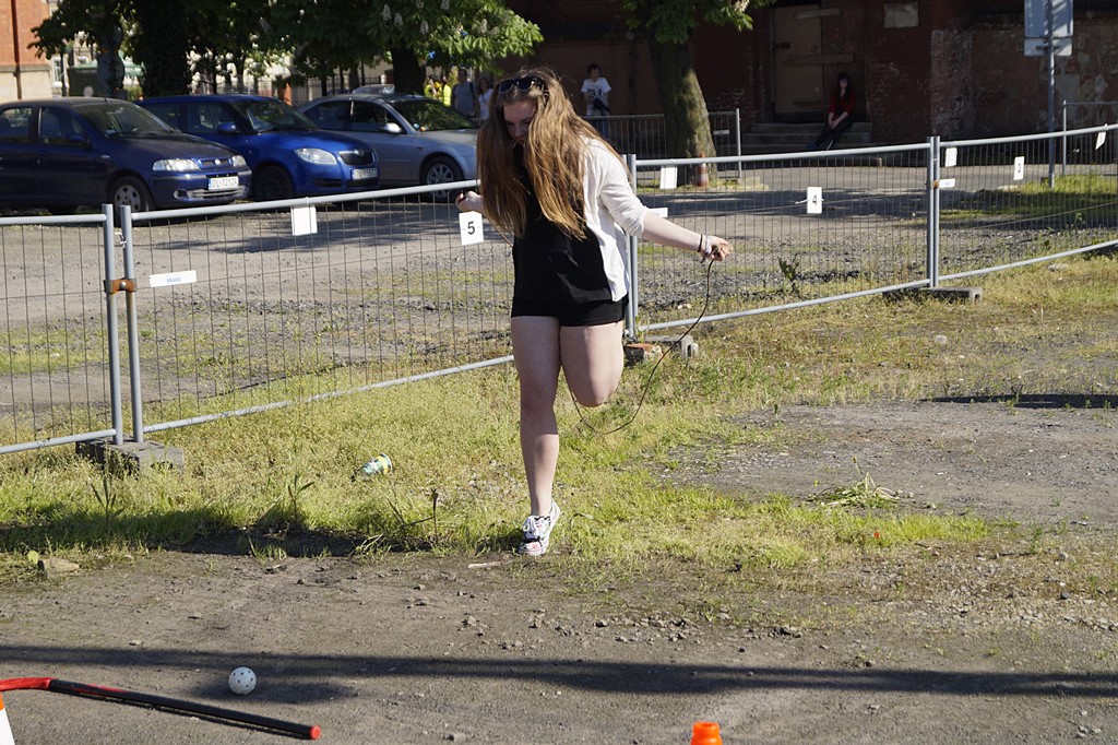 Pokazy medyczne i sportowe zabawy przed koncertami w kampusie