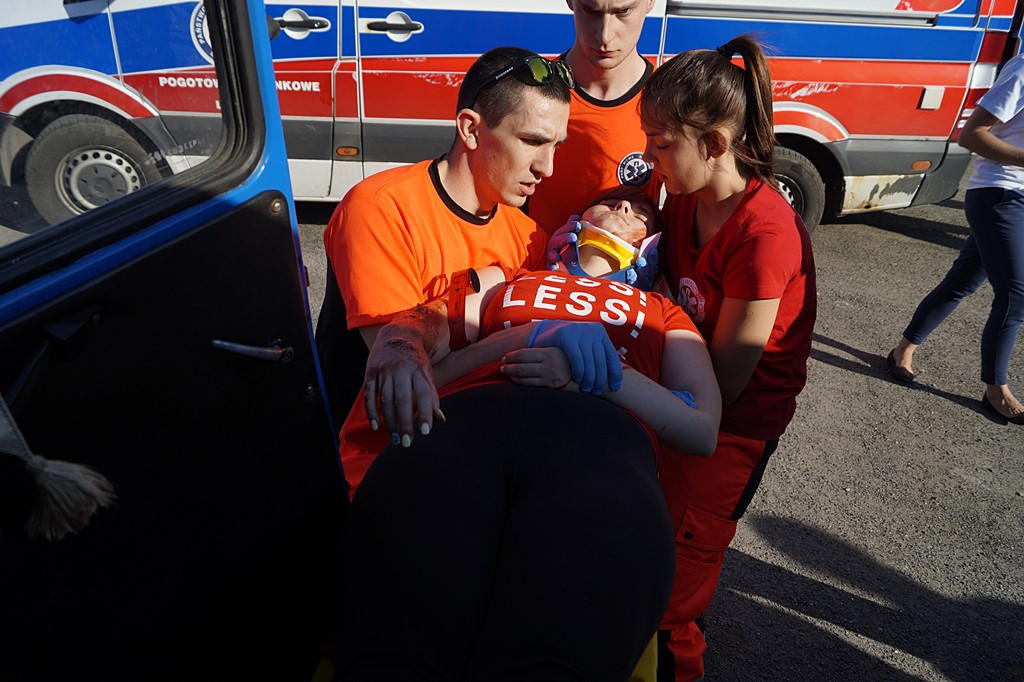 Pokazy medyczne i sportowe zabawy przed koncertami w kampusie