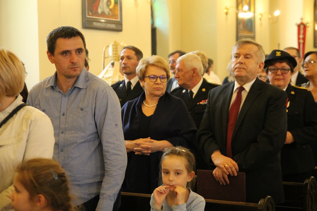 Rocznice święceń kapłańskich w kościele NSPJ w Legnicy