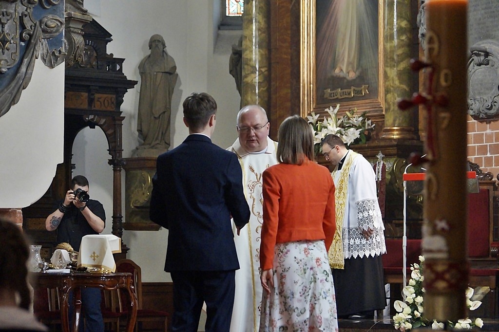 Pierwsza Komunia święta w  katedrze św. ap. Piotra i Pawła