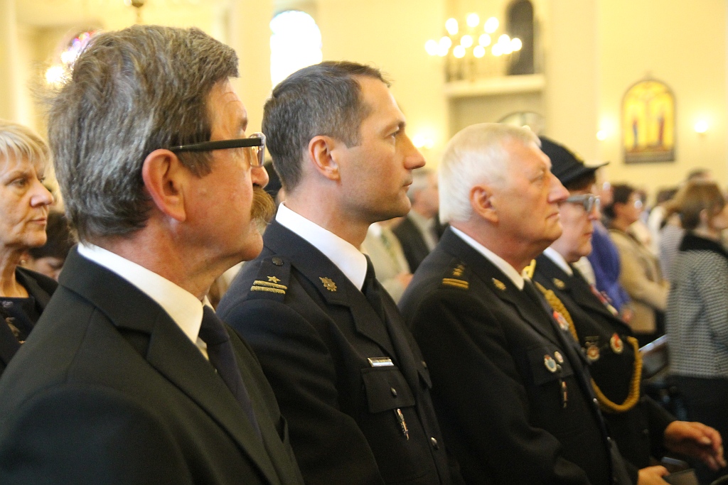Rocznice święceń kapłańskich w kościele NSPJ w Legnicy