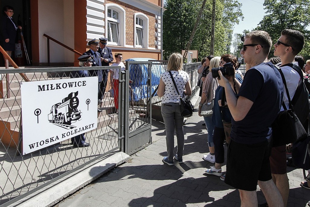 Goście z okolic Kulczborka w Miłkowicach - wiosce kolejarzy