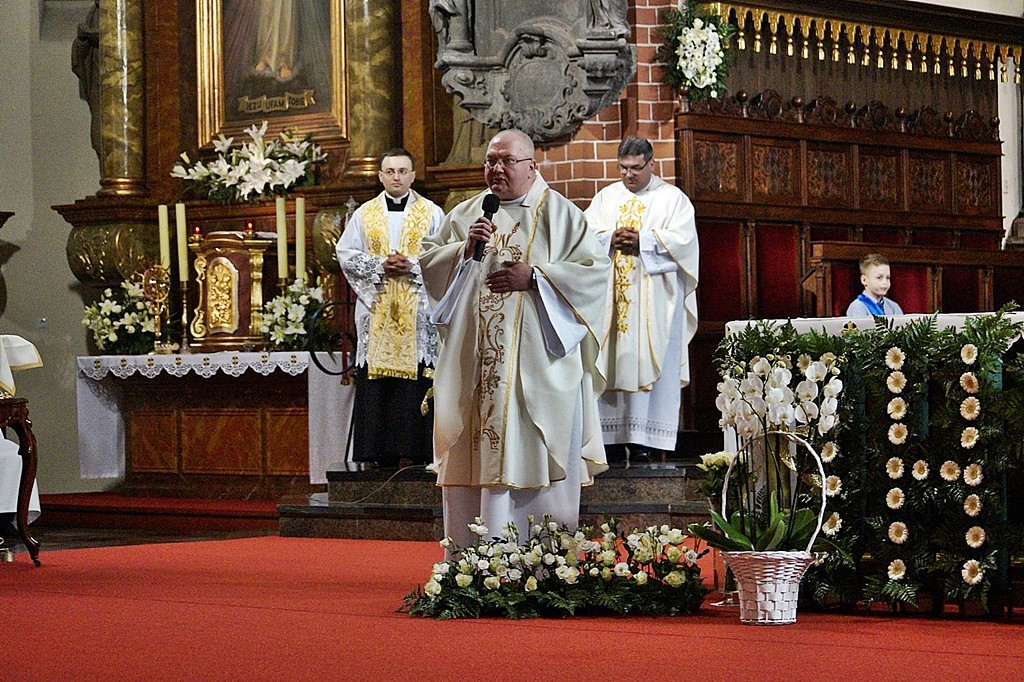 Pierwsza Komunia święta w  katedrze św. ap. Piotra i Pawła