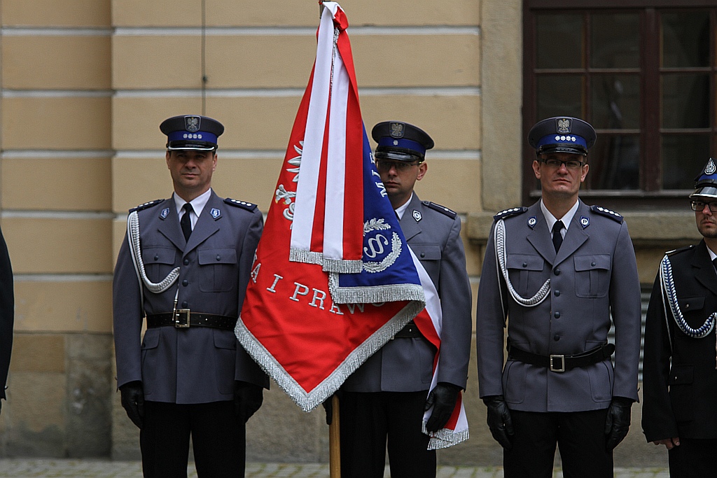 Obchody Dnia Strażaka na dziedzińcu Akademii Rycerskiej