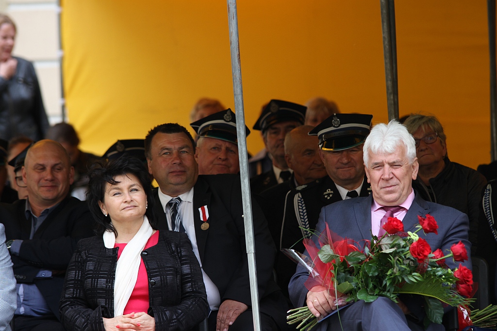 Obchody Dnia Strażaka na dziedzińcu Akademii Rycerskiej