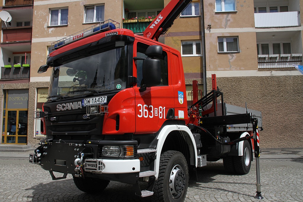 Obchody Dnia Strażaka na dziedzińcu Akademii Rycerskiej