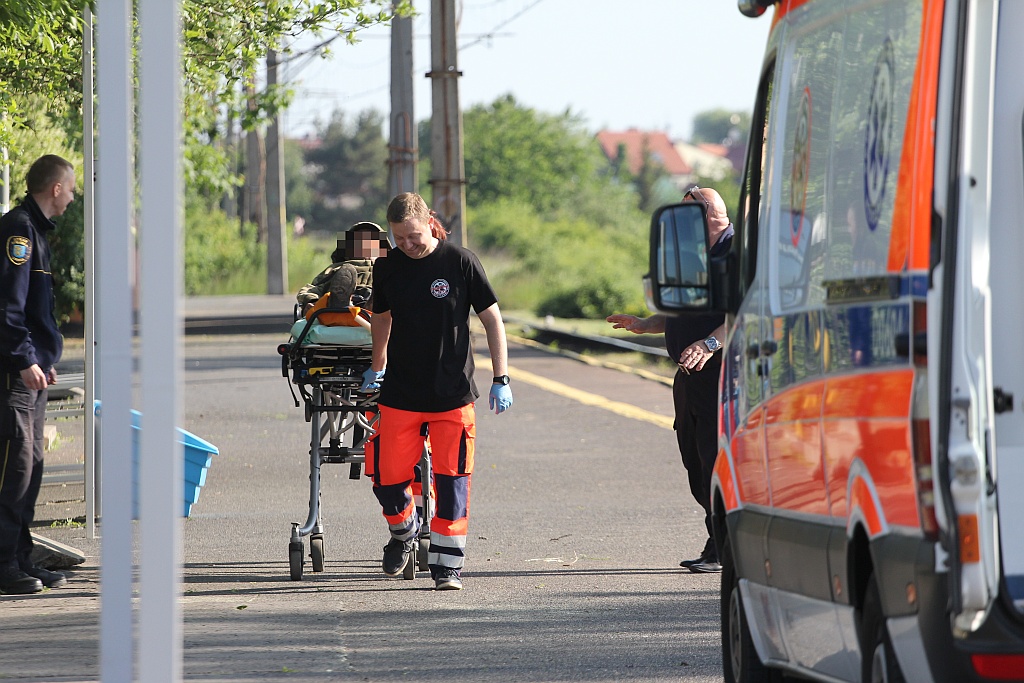 Niecodzienna akcja strażników i strażaków na stacji 'Piekary'