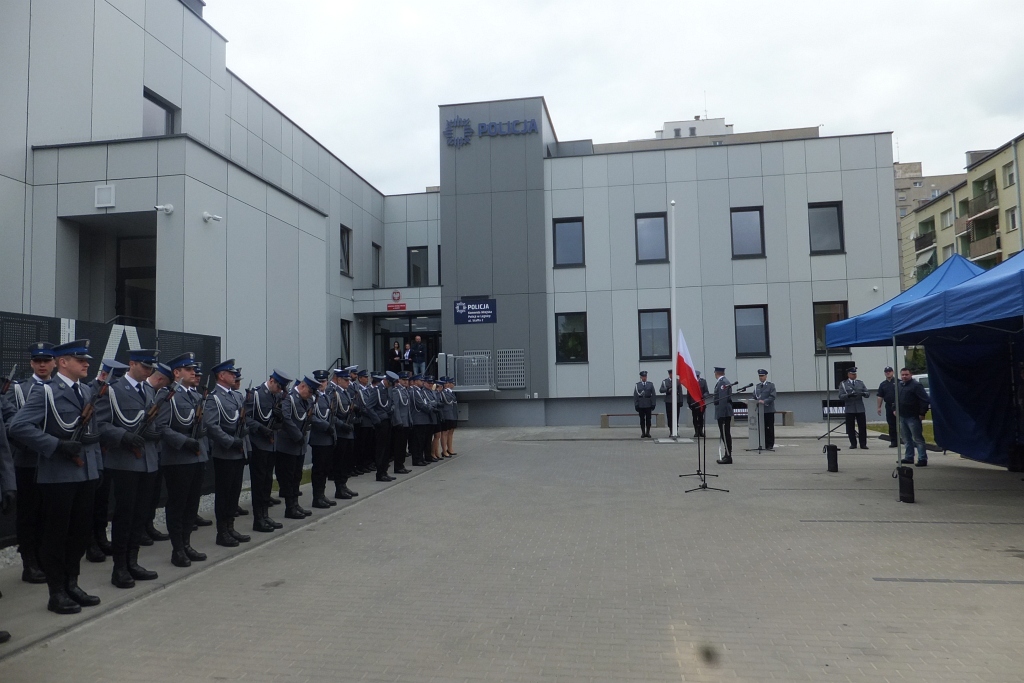 Policja pochwaliła się nowoczesnym obiektem na osiedlu Piekary