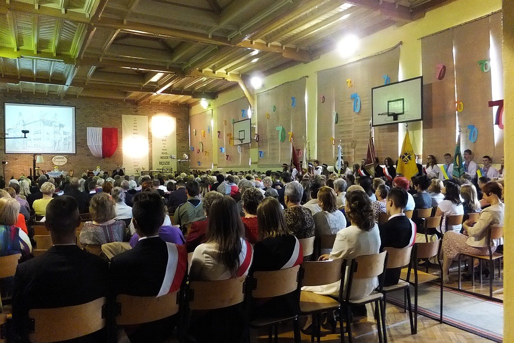 Szkoła Podstawowa nr 4 świętowała jubileusz 70 - lecia