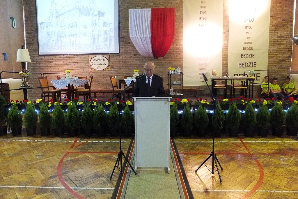 Szkoła Podstawowa nr 4 świętowała jubileusz 70 - lecia