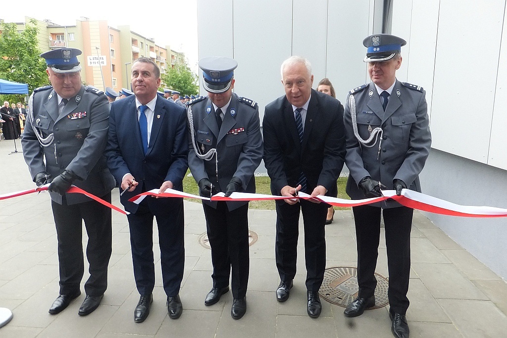 Policja pochwaliła się nowoczesnym obiektem na osiedlu Piekary