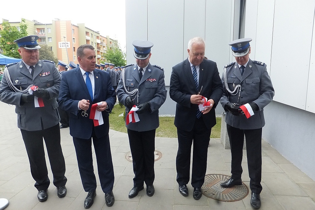Policja pochwaliła się nowoczesnym obiektem na osiedlu Piekary