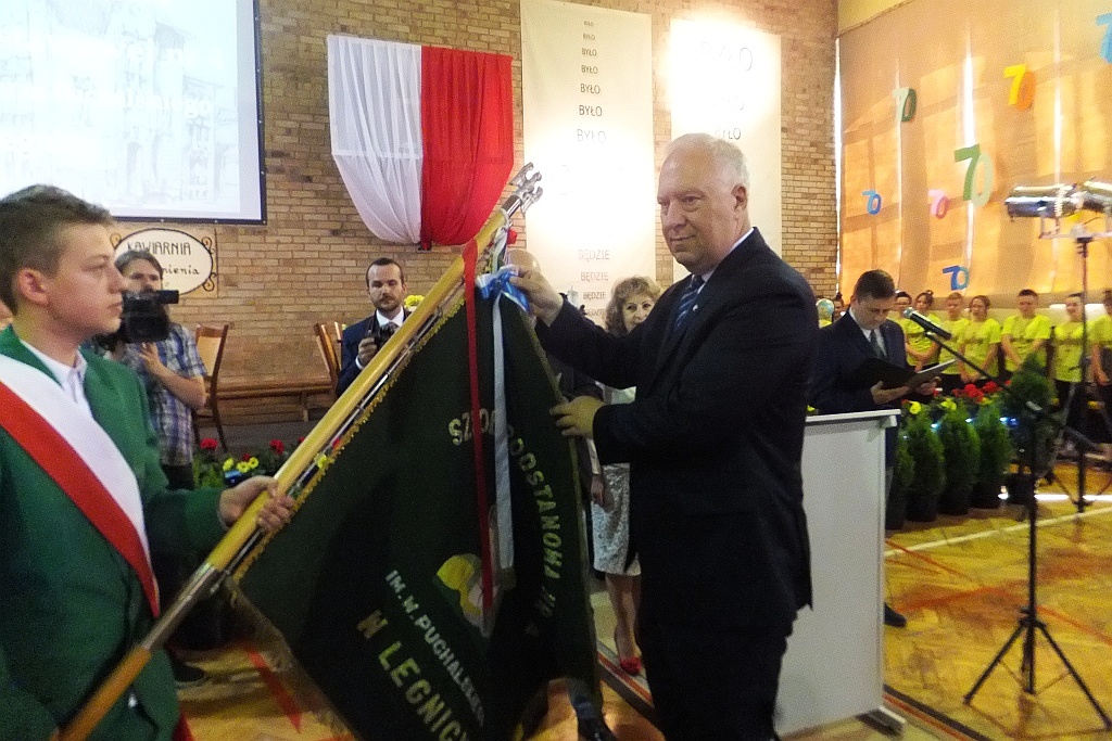Szkoła Podstawowa nr 4 świętowała jubileusz 70 - lecia