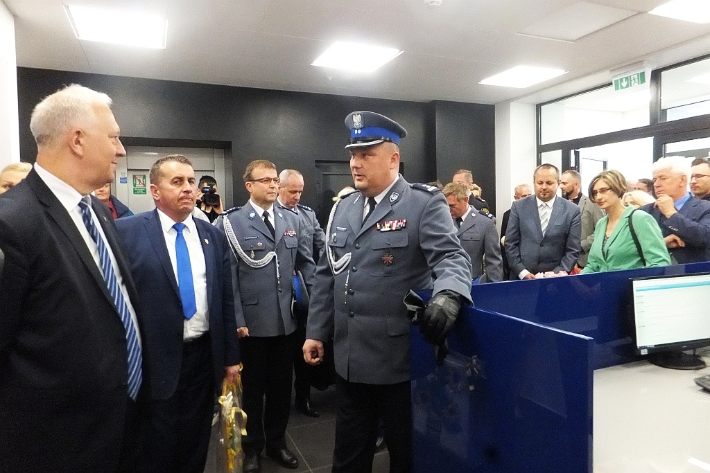 Policja pochwaliła się nowoczesnym obiektem na osiedlu Piekary