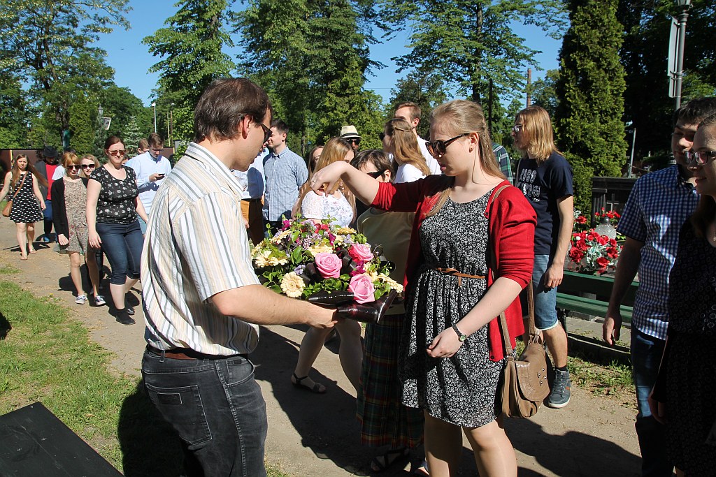 Chór Politechniki Warszawskiej zaśpiewał Karlińskiemu