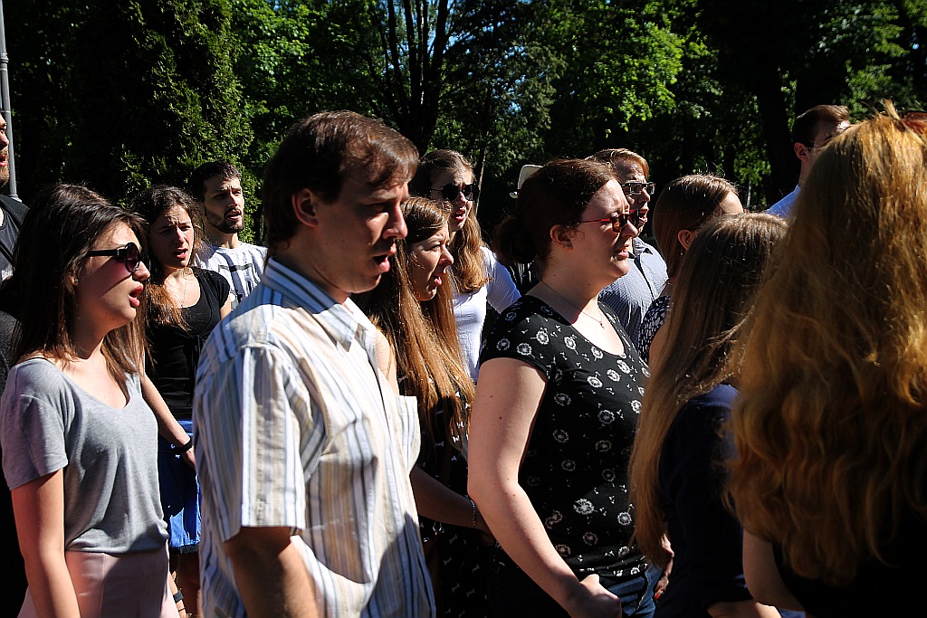 Chór Politechniki Warszawskiej zaśpiewał Karlińskiemu