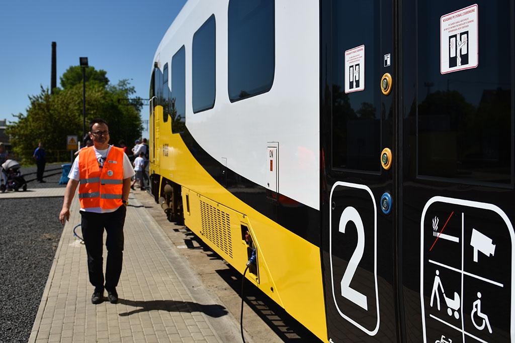 Koleje Dolnośląskie otworzyły drzwi i pokazały się od kuchni