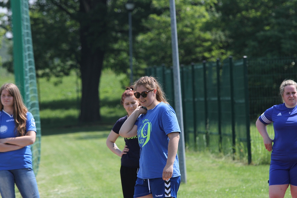 Lekkoatletyczne zmagania legnickich uczniów w Parku Miejskim
