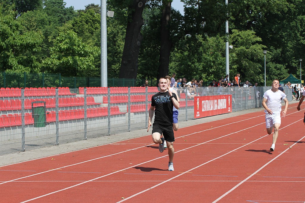 Lekkoatletyczne zmagania legnickich uczniów w Parku Miejskim