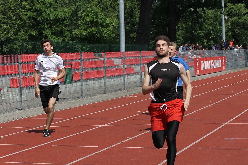 Lekkoatletyczne zmagania legnickich uczniów w Parku Miejskim