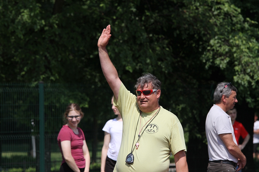 Lekkoatletyczne zmagania legnickich uczniów w Parku Miejskim