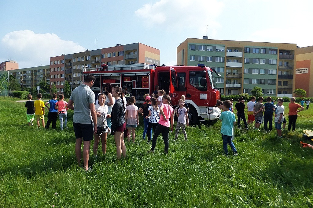 Festyn rekreacyjno - sportowy uczniów Szkoły Podstawowej nr 16