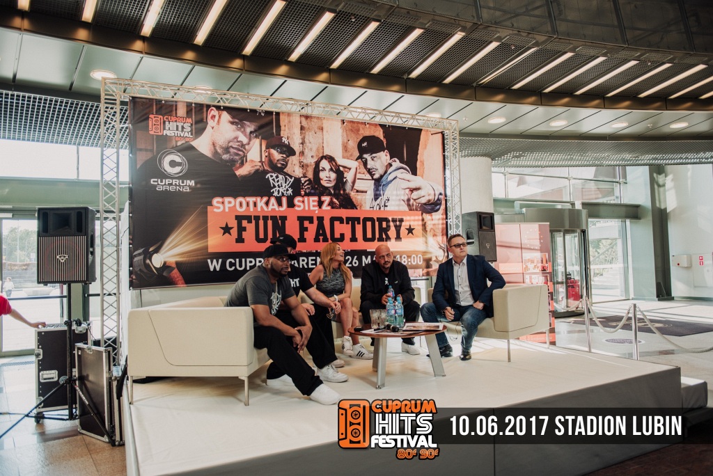 Zespół Fun Factory na spotkaniu z fanami w Cuprum Arena
