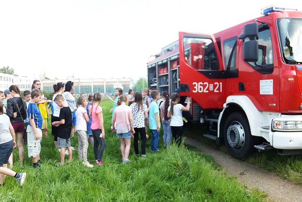 Festyn rekreacyjno - sportowy uczniów Szkoły Podstawowej nr 16