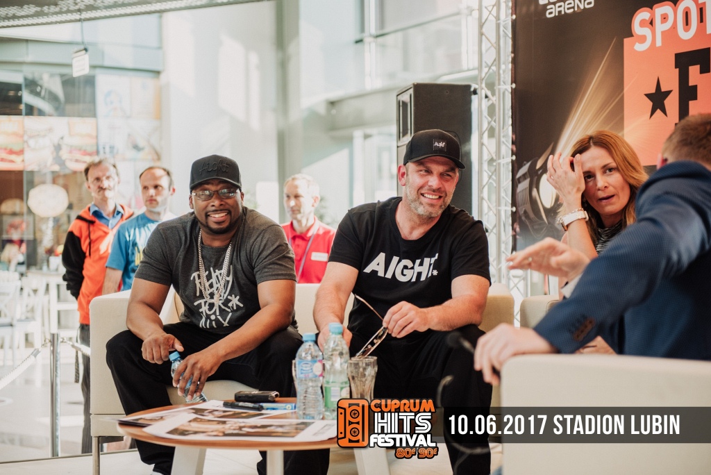 Zespół Fun Factory na spotkaniu z fanami w Cuprum Arena