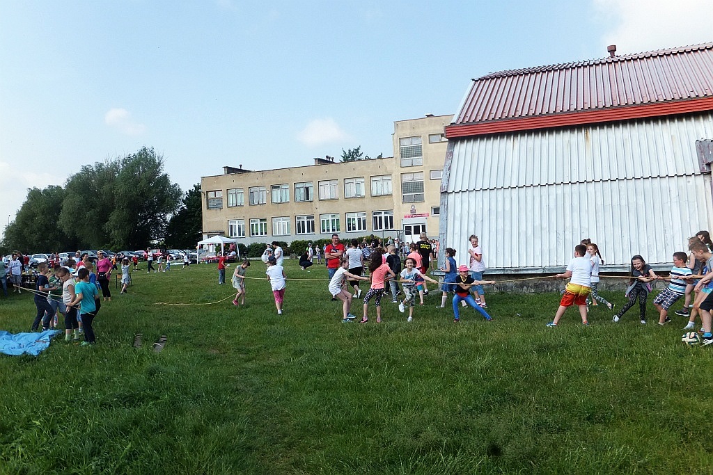 Festyn rekreacyjno - sportowy uczniów Szkoły Podstawowej nr 16