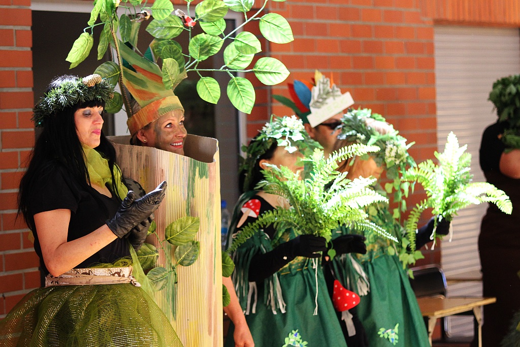 Nauczyciele Zespołu Szkół Integracyjnych wystawili bajkę