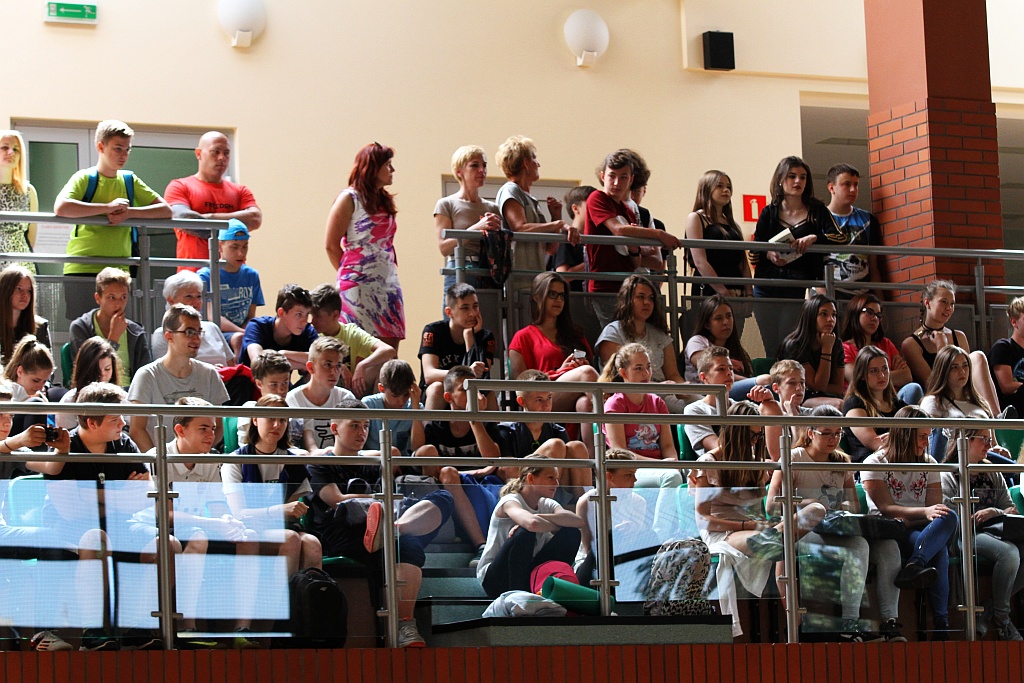 Nauczyciele Zespołu Szkół Integracyjnych wystawili bajkę