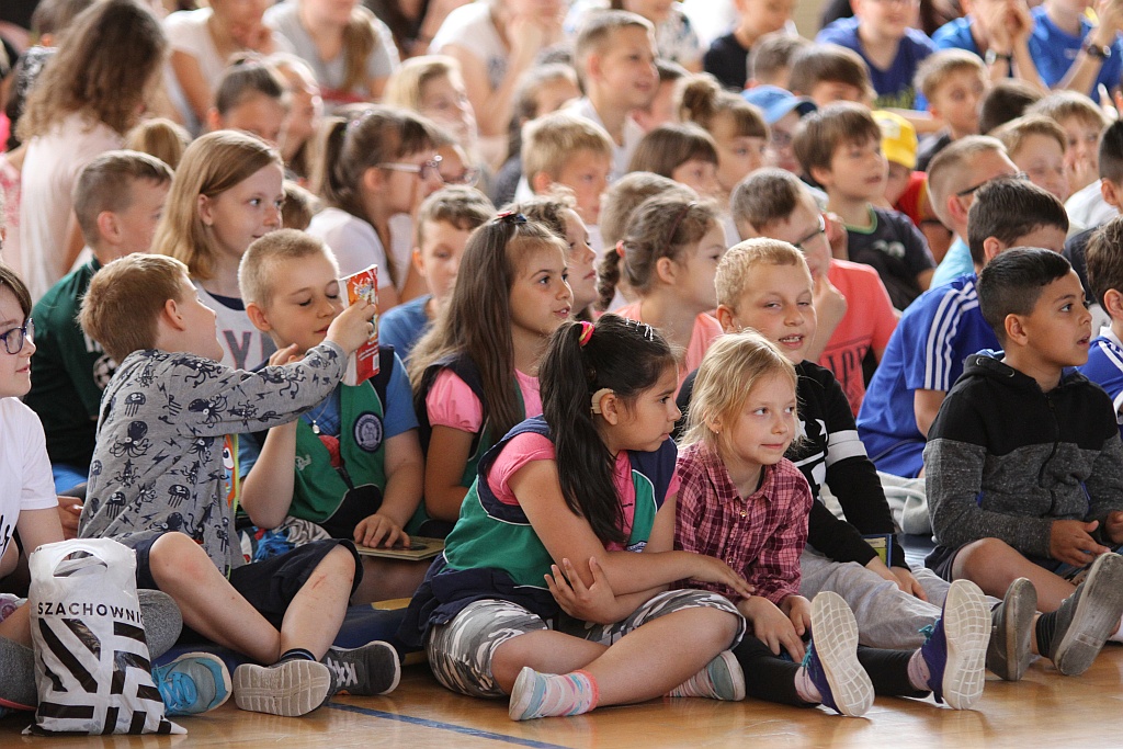 Nauczyciele Zespołu Szkół Integracyjnych wystawili bajkę