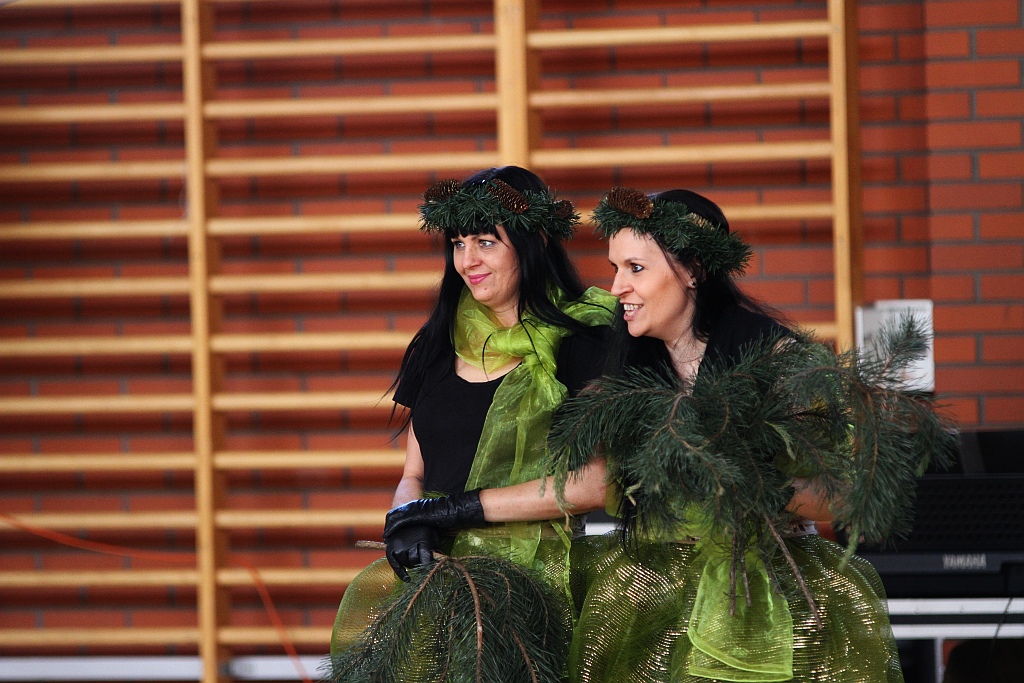 Nauczyciele Zespołu Szkół Integracyjnych wystawili bajkę