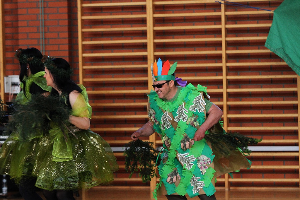 Nauczyciele Zespołu Szkół Integracyjnych wystawili bajkę